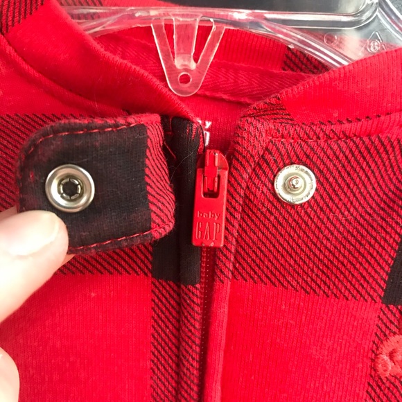 Baby gap buffalo print footy pajama 0-3m unisex - Picture 4 of 5